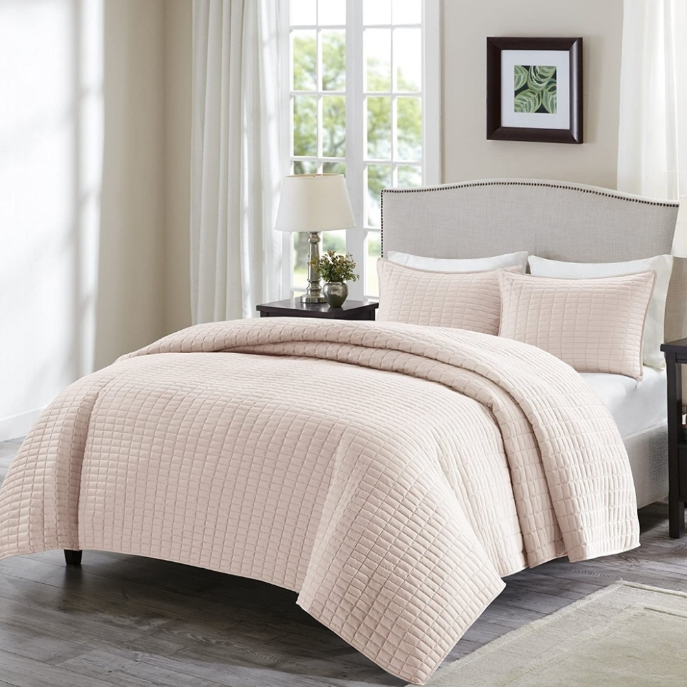 Pink Twin Quilt Set